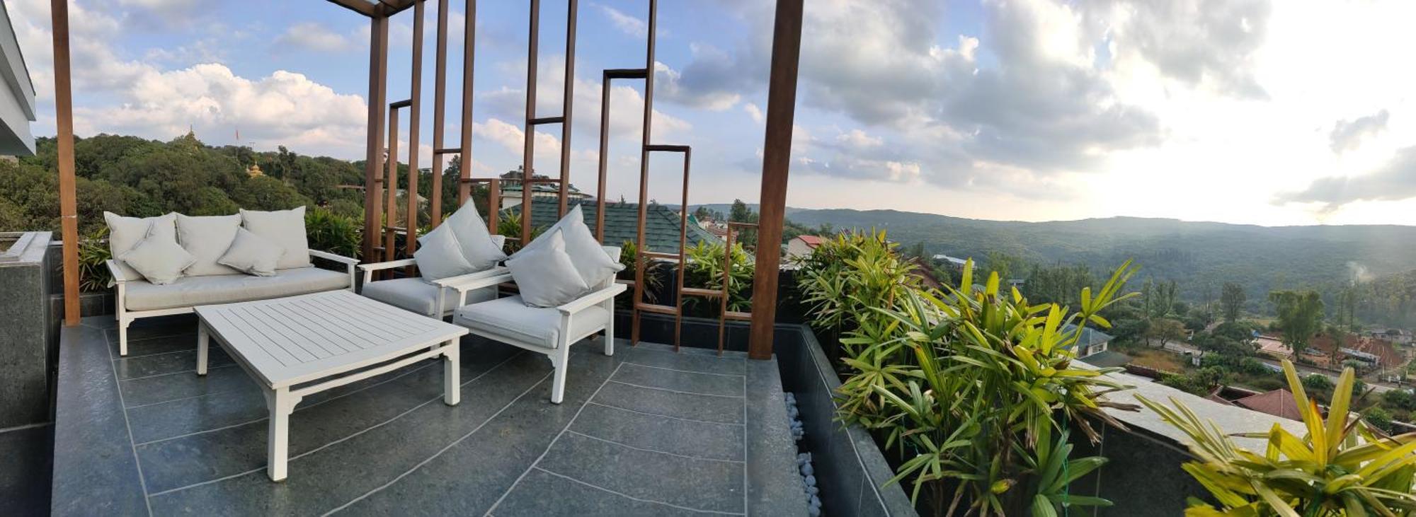 Leela Resort, The Exotic Boutique Hotel - Pure Veg Махабалешвар Екстер'єр фото